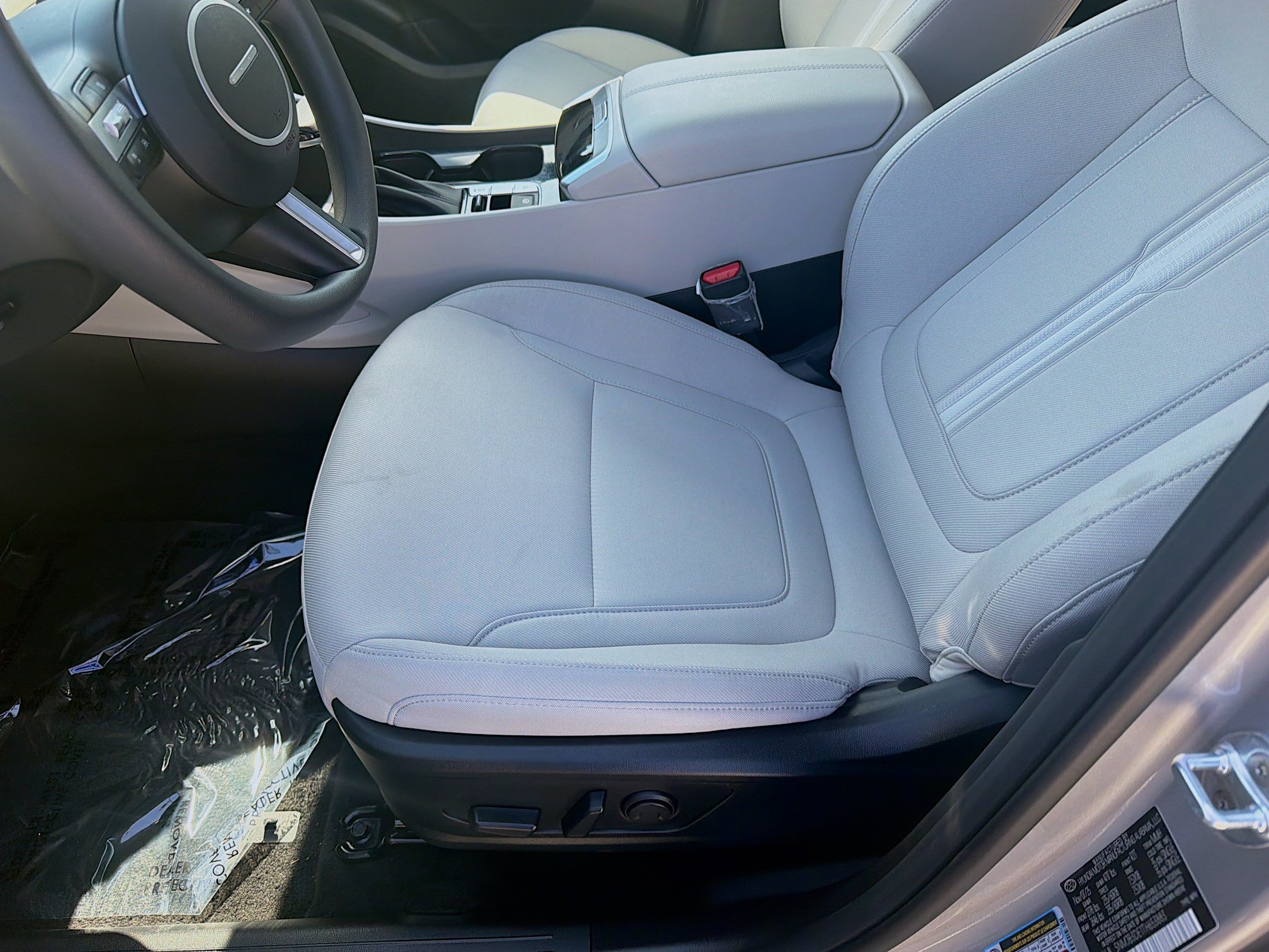 Used 2026 Shimmering Silver Hyundai SEL image 25