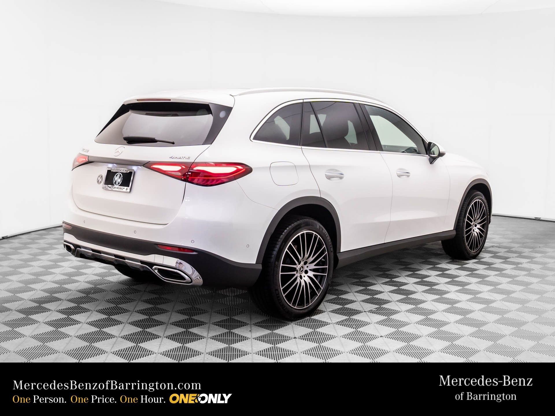New 2026 Polar White Mercedes-Benz GLC 300 image 47