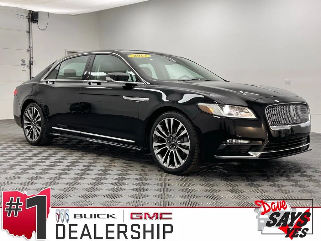 2017 Lincoln Continental Select FWD's photo