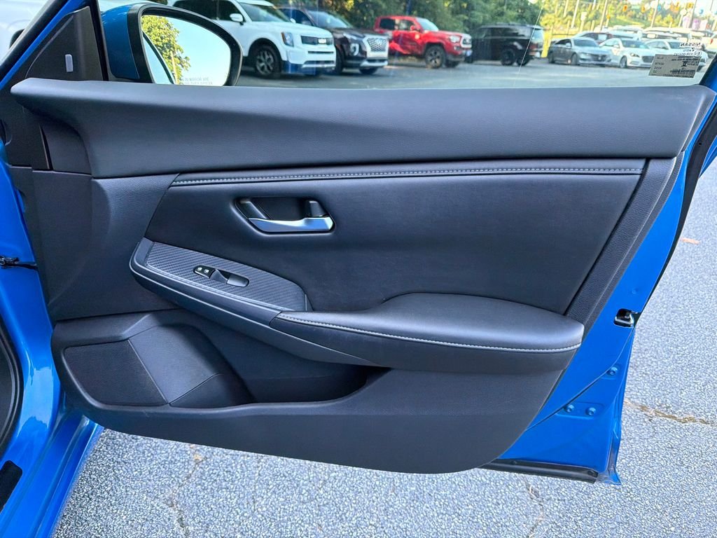 Used 2022 Blue Nissan SV image 14