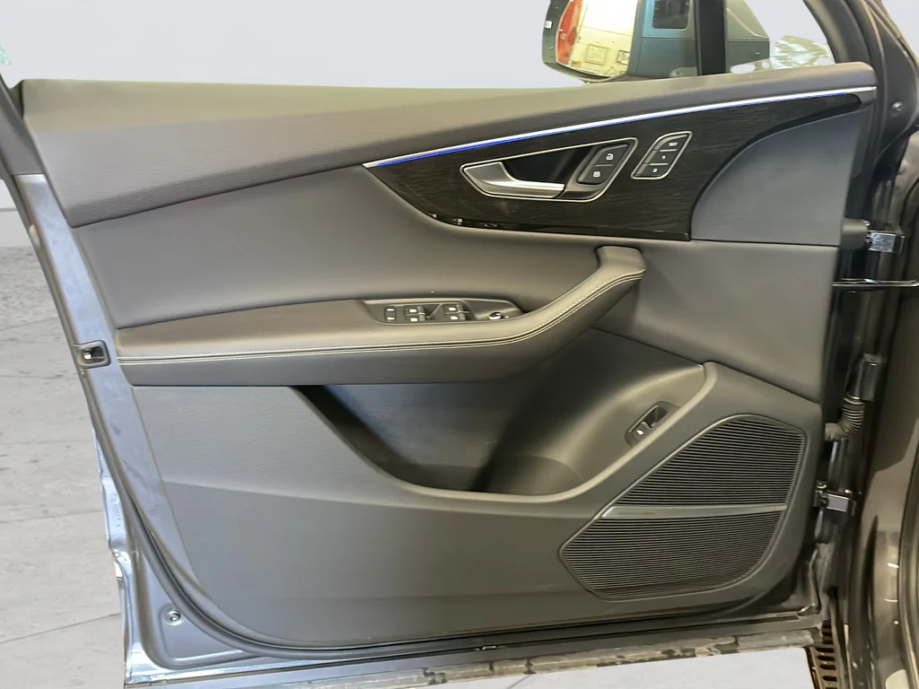 Used 2025 Gray Audi 55 Premium Plus image 25