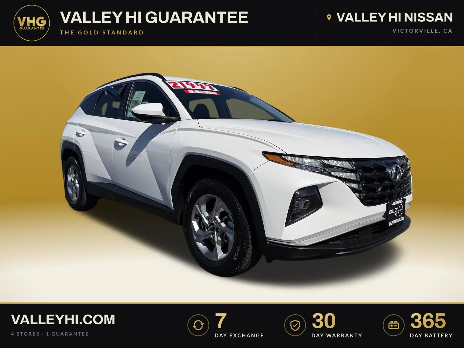 Used 2024 White Hyundai SEL image 1