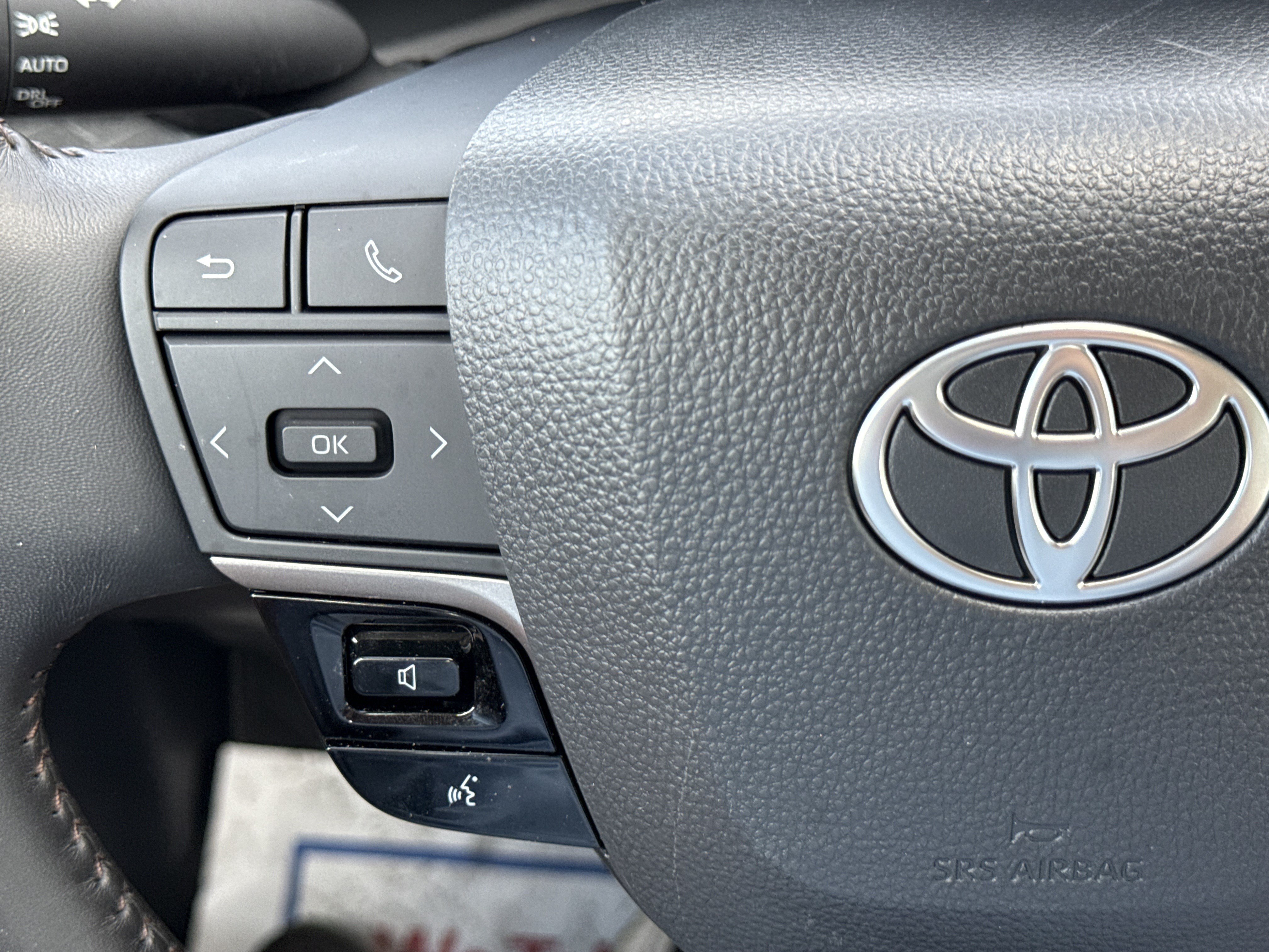 Certified Used 2025 Heavy Metal Toyota XLE image 20