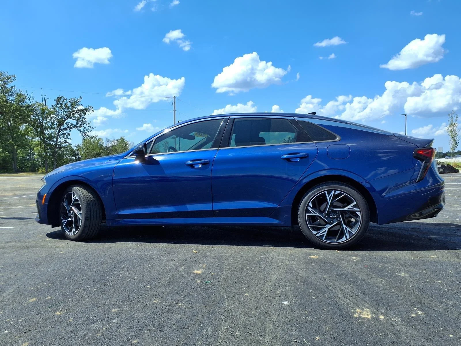 Used 2025 Yacht Blue Kia GT-Line image 26