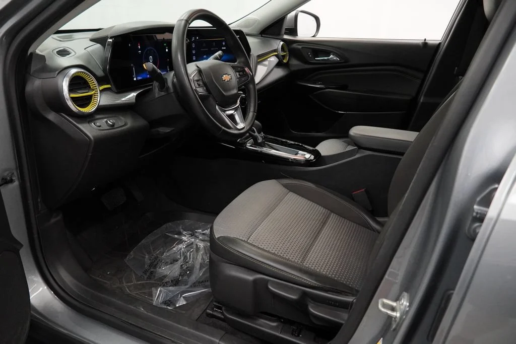 Used 2024 Sterling Gray Metallic Chevrolet LT image 11