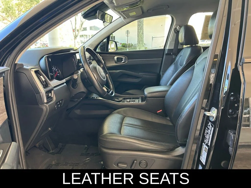 Used 2022 Black Kia EX image 7