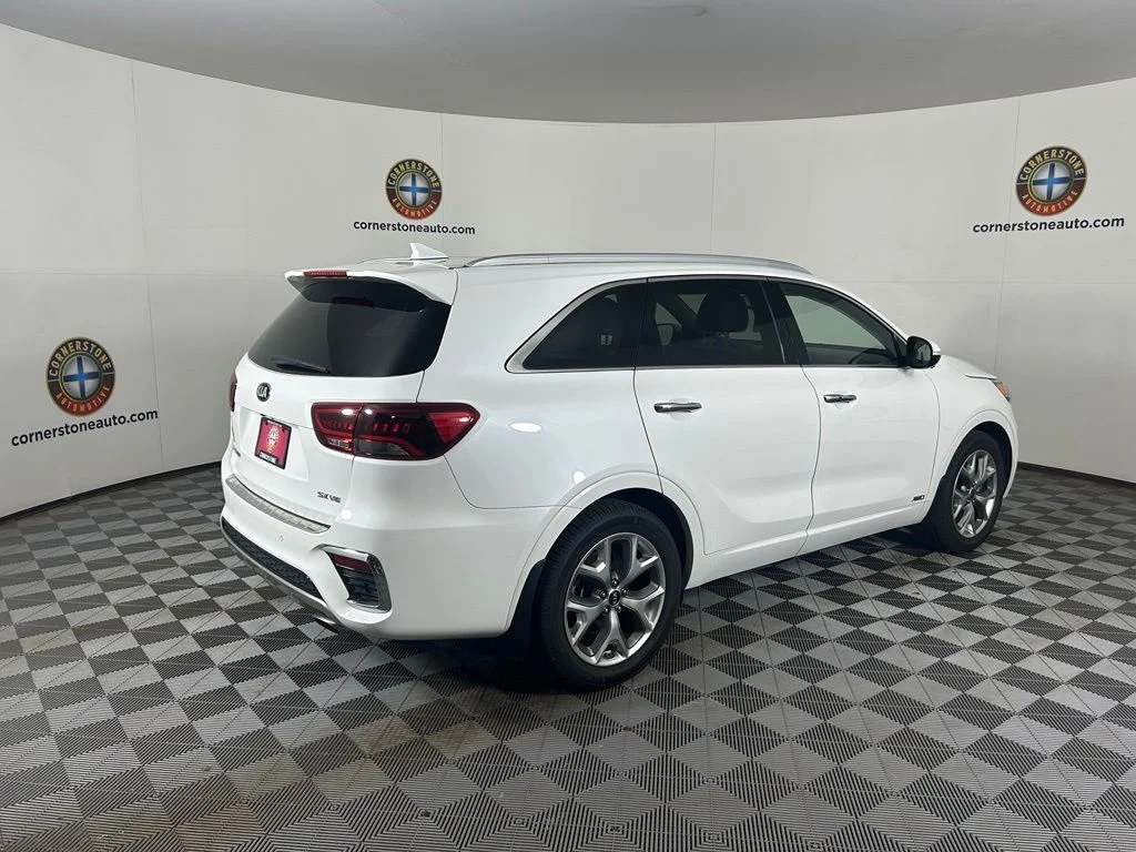 Used 2020 White Kia SX image 18