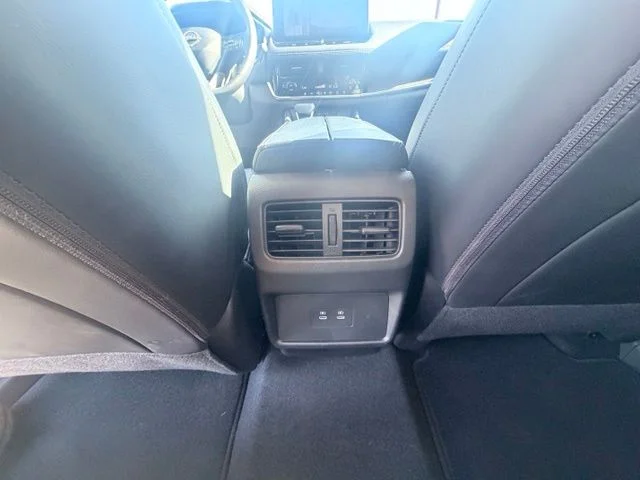 2025 Nissan Rogue Platinum - Photo 29