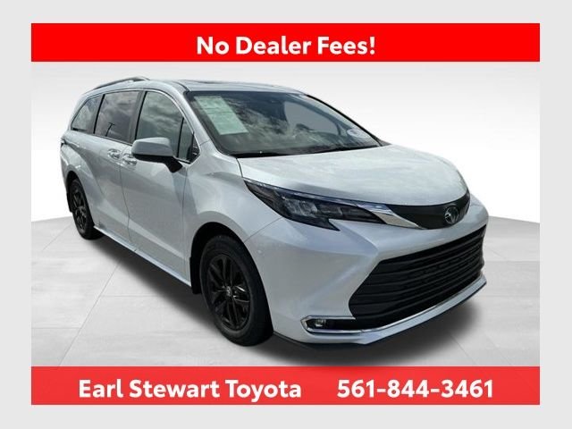2024 Toyota Sienna XLE