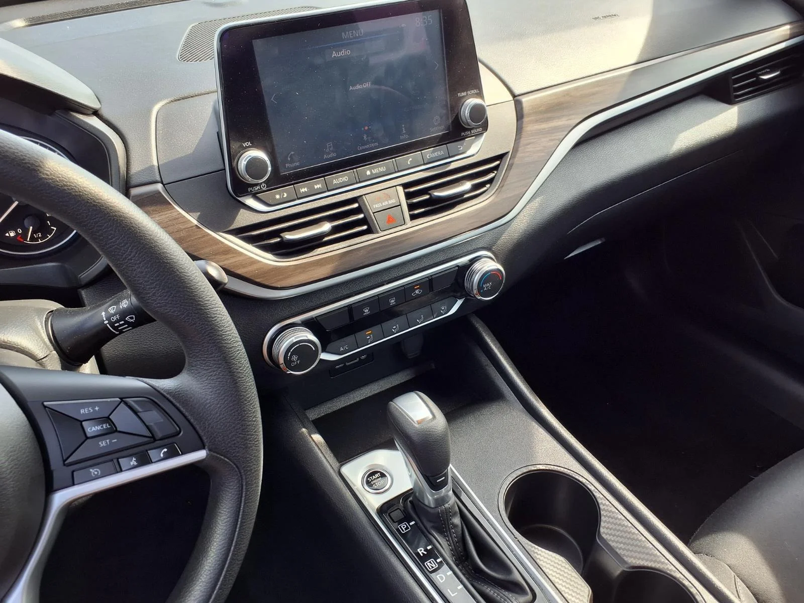 Used 2025 Super Black Nissan SV image 11