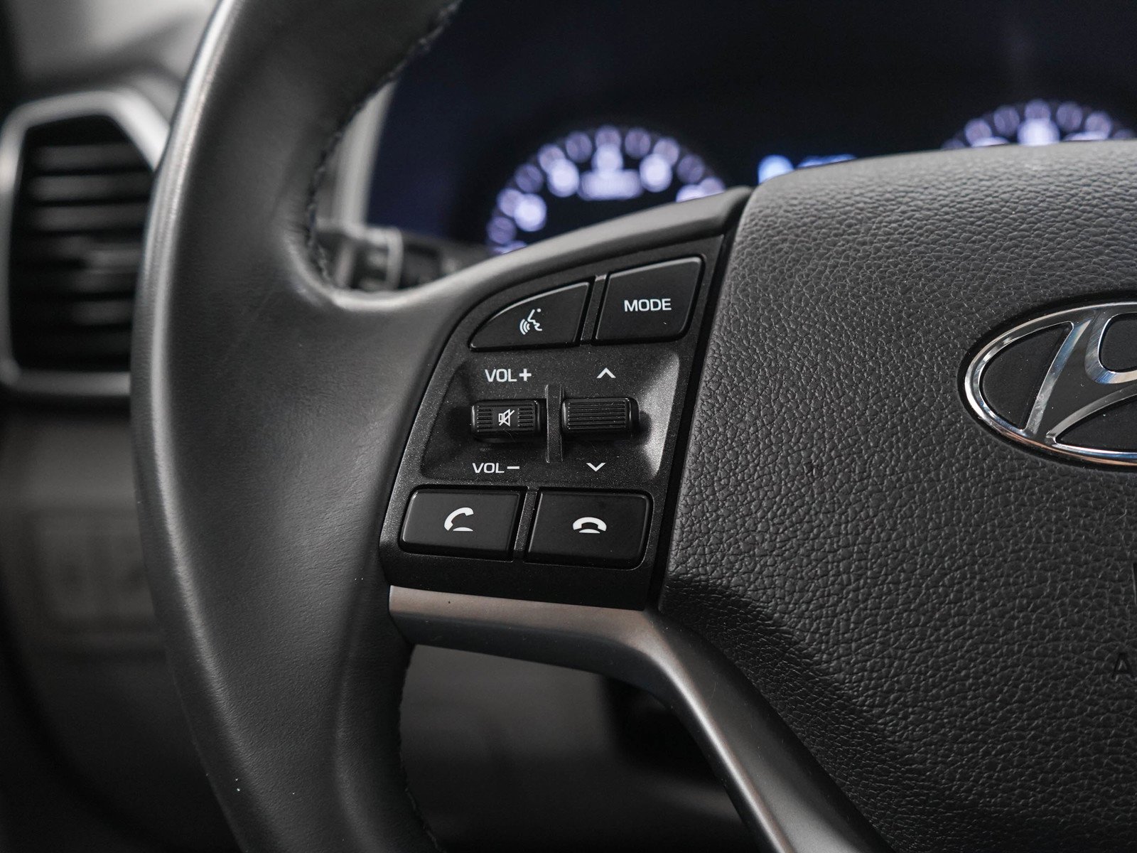 Used 2020 Black Hyundai Sport AWD image 28