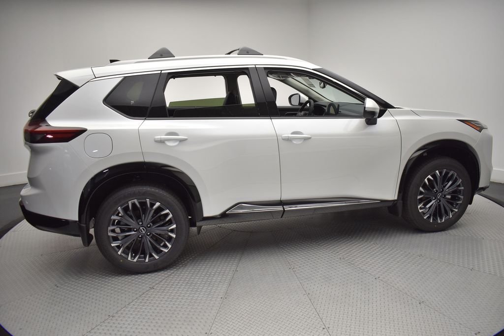 New 2026 Everest White Pearl TriCoat Nissan Platinum image 4