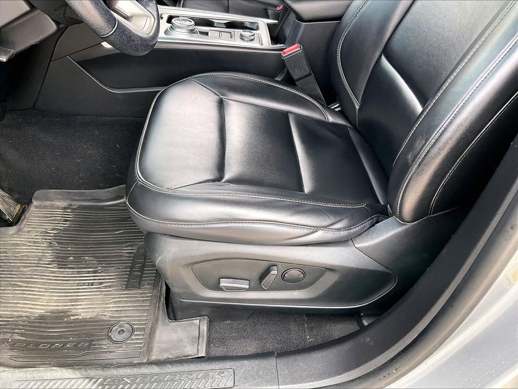 Used 2021 Iconic Silver Metallic Ford XLT image 35