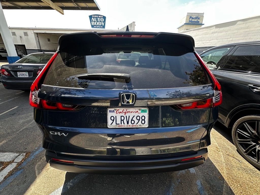 Used 2024  Honda EX image 25