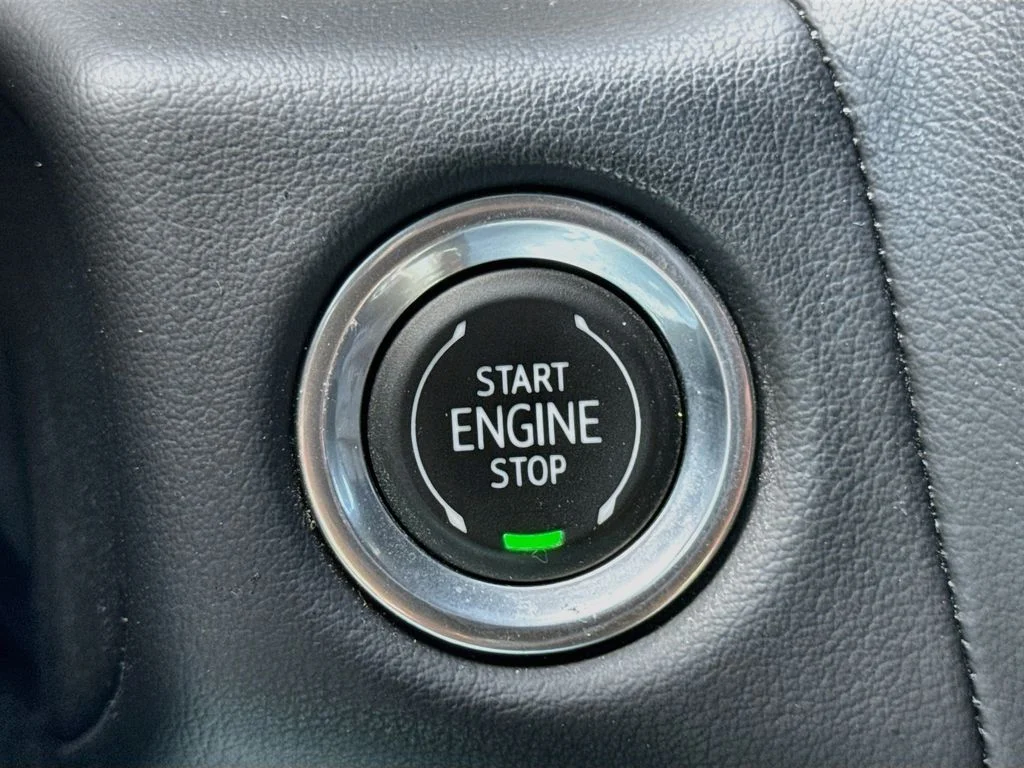 Used 2021 Blue Chevrolet RST image 17