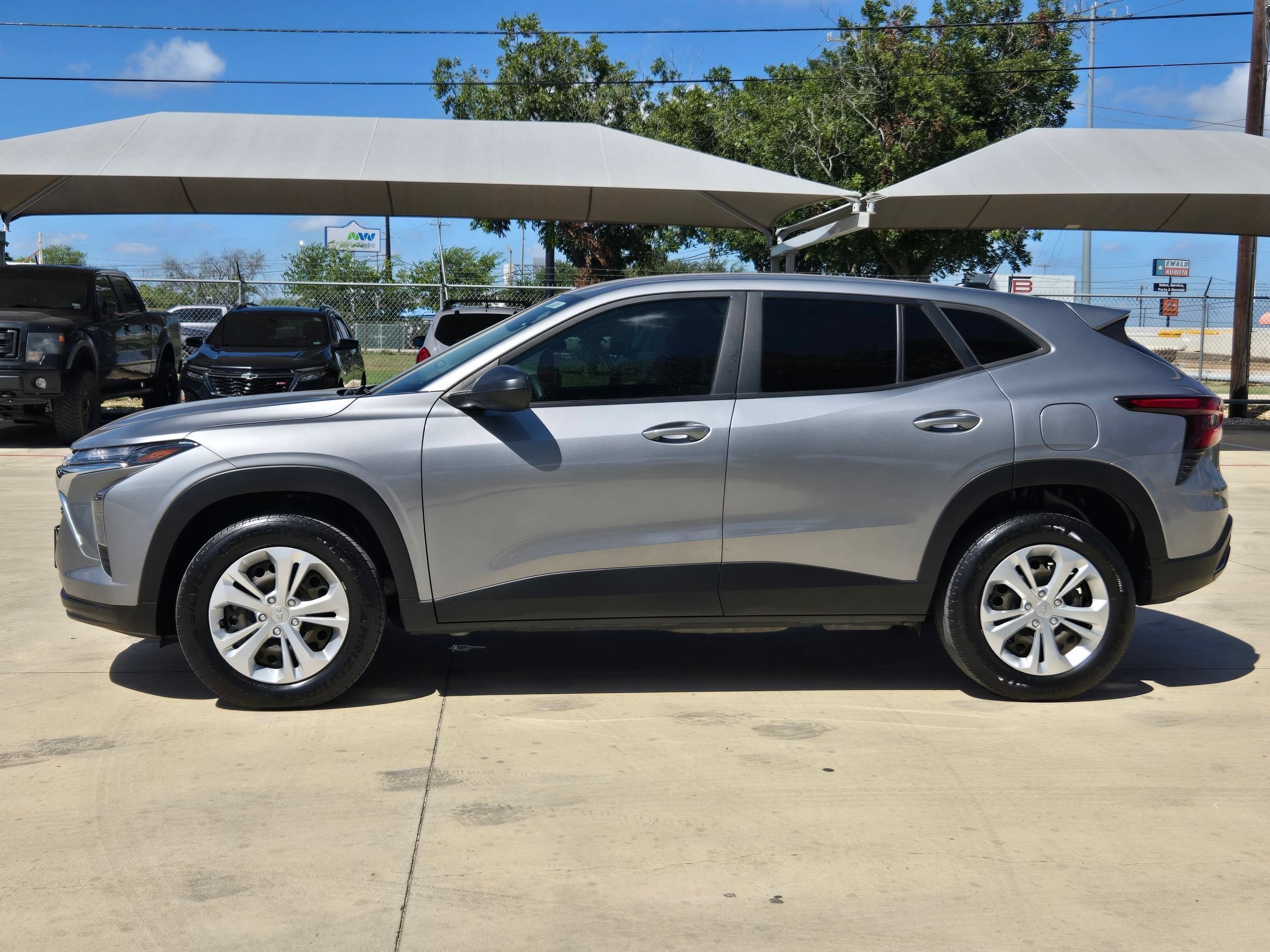 Used 2025 Sterling Gray Metallic Chevrolet LS image 4