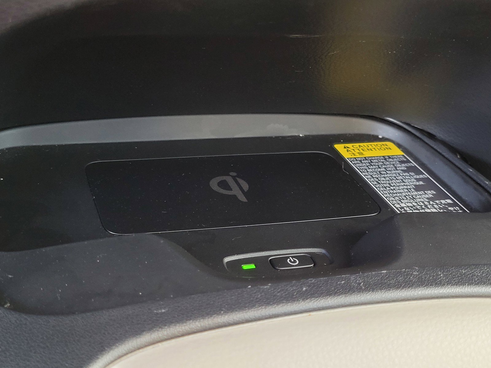 Used 2025  Toyota LE image 21