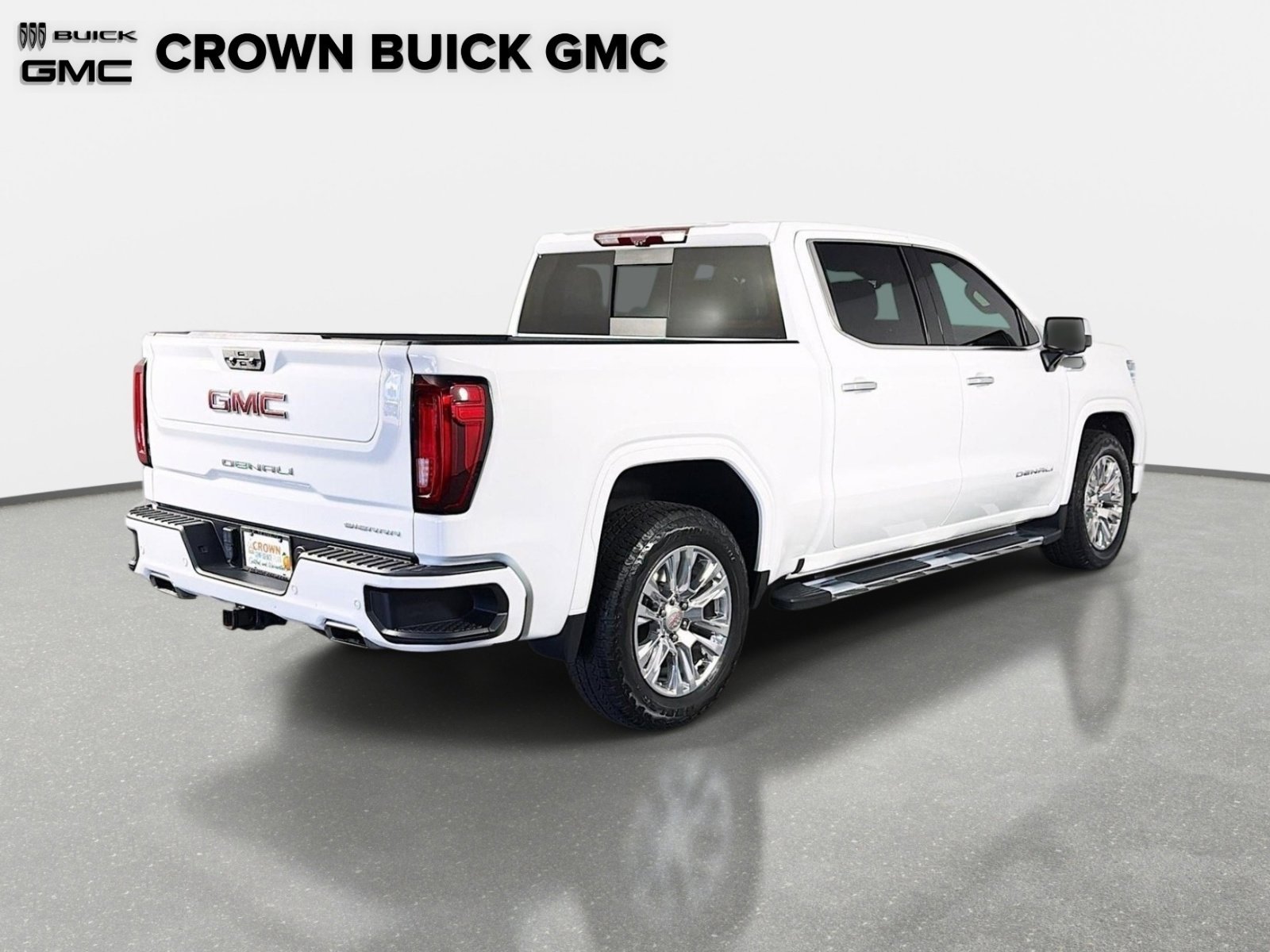Used 2023 Summit White GMC Denali image 5