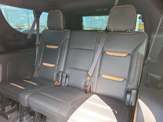 2021 GMC Yukon XL AT4 - Photo 13