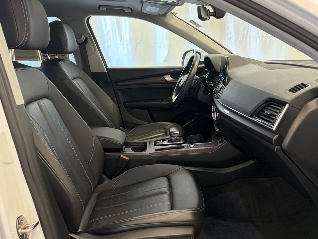Used 2023 Glacier White Audi 40 Premium image 24