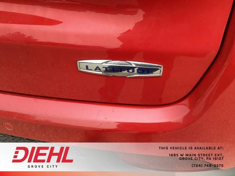 Used 2020 Red Jeep Latitude image 11