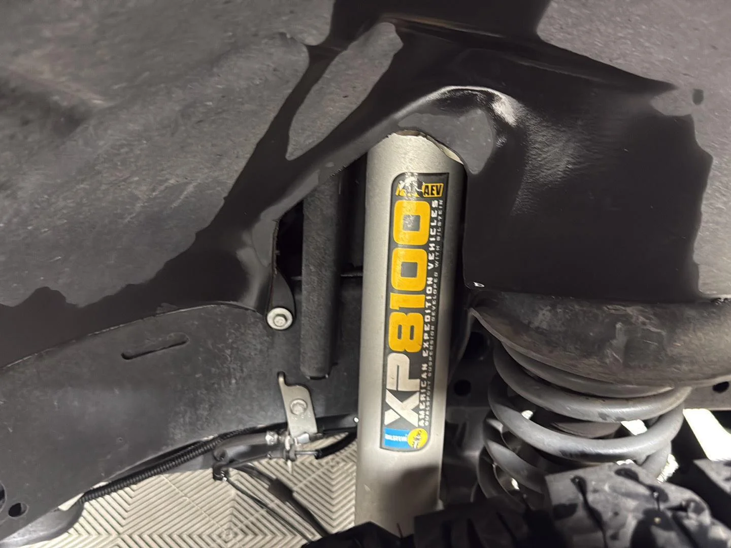 Used 2024 Earl Clearcoat Jeep Rubicon image 4