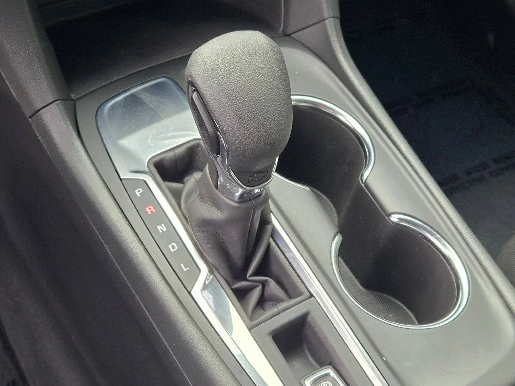 Used 2024 Gray Chevrolet LS image 27