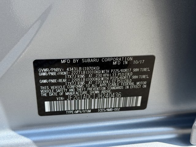 Used 2018 Ice Silver Metallic Subaru Premium image 27