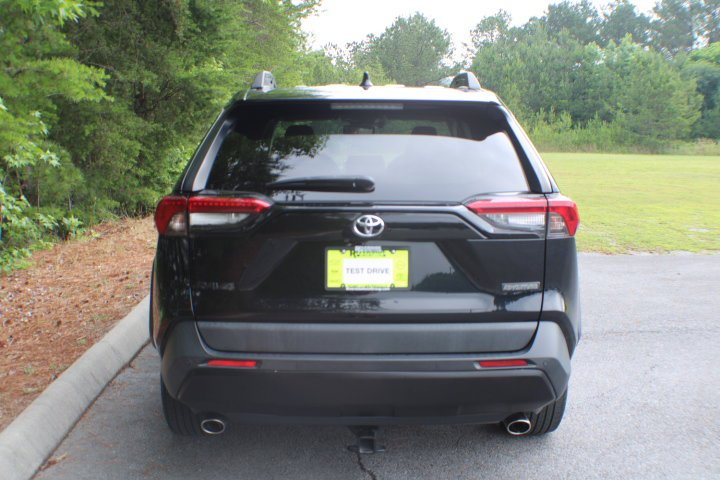Used 2019 Midnight Black Metallic Toyota Adventure image 15