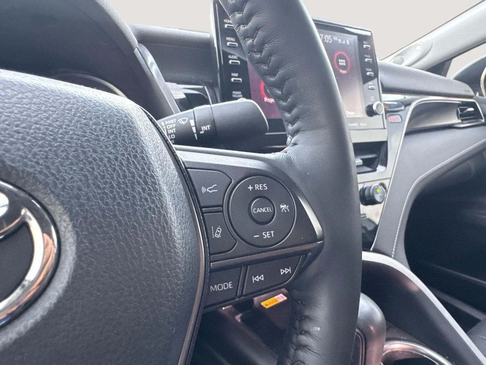 Used 2023 SILVER Toyota XSE image 39