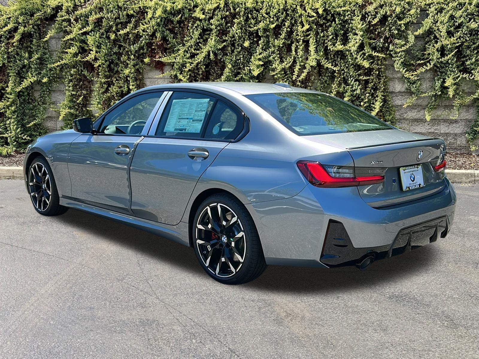 New 2026 Skyscraper Grey Metallic BMW 330i NA xDrive image 6