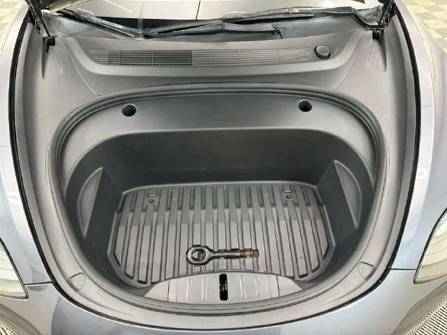 Used 2023 Gray Tesla Base image 30