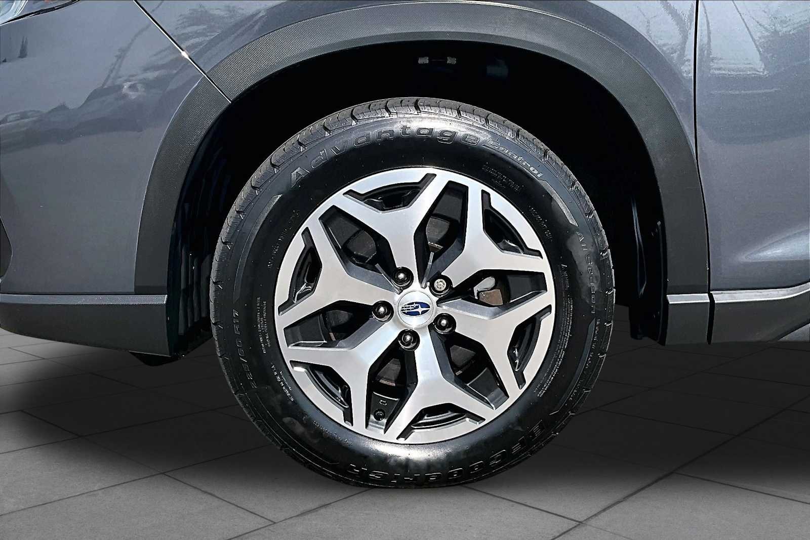 Used 2021 Magnetite Gray Metallic Subaru Premium image 11