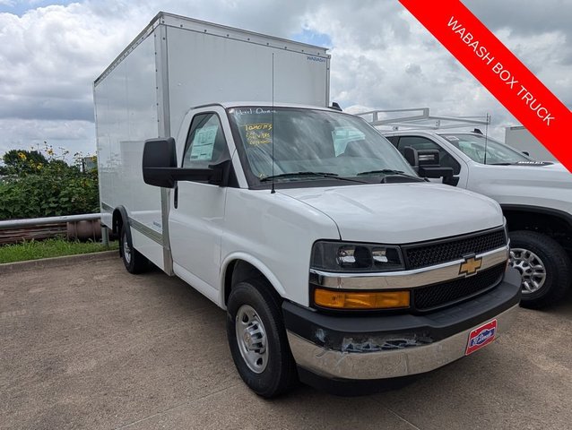 2025 Chevrolet Express Cutaway 3500 1WT