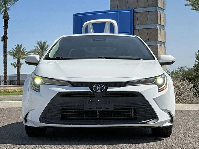 Used 2023 Ice Cap Toyota LE image 5
