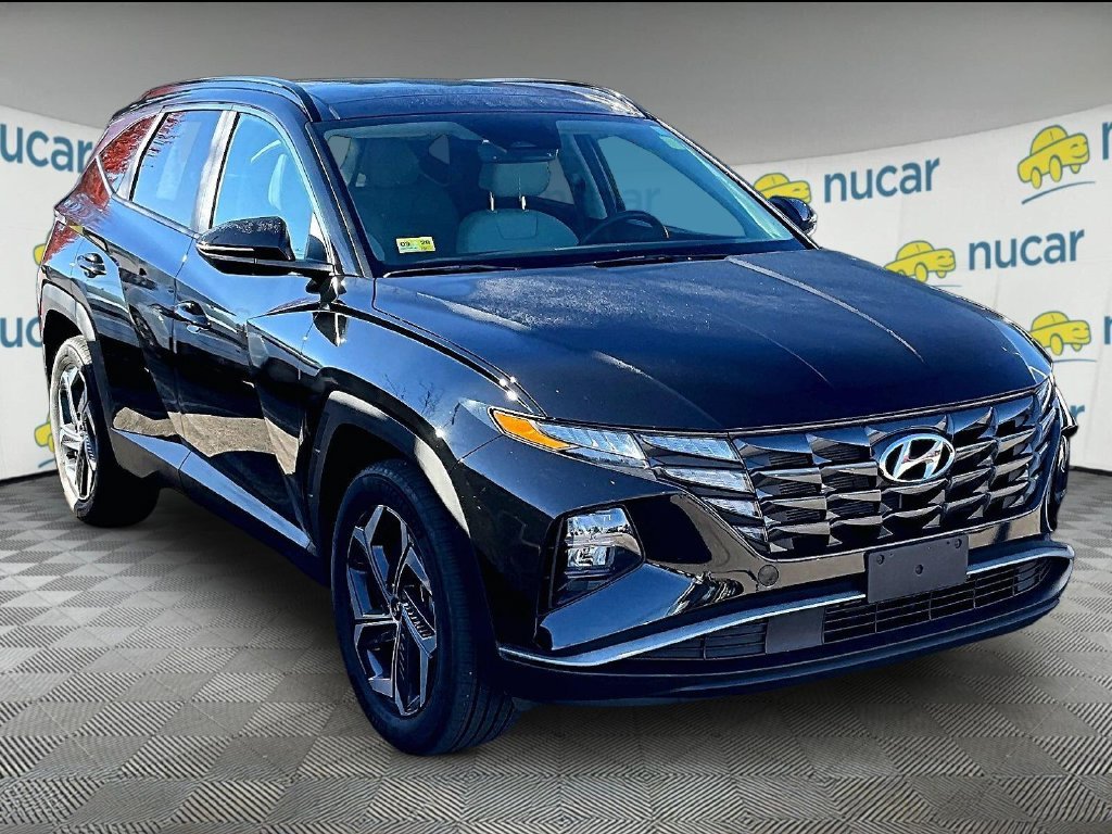 Used 2024 Black Hyundai SEL Convenience image 1