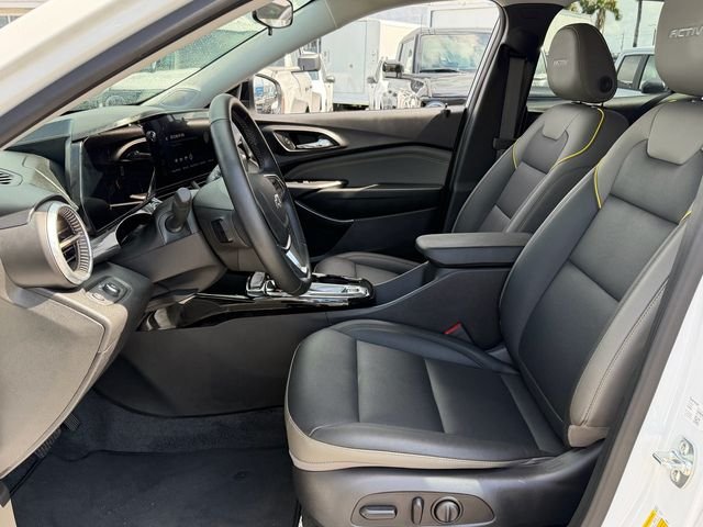 Used 2025 White Chevrolet ACTIV image 9