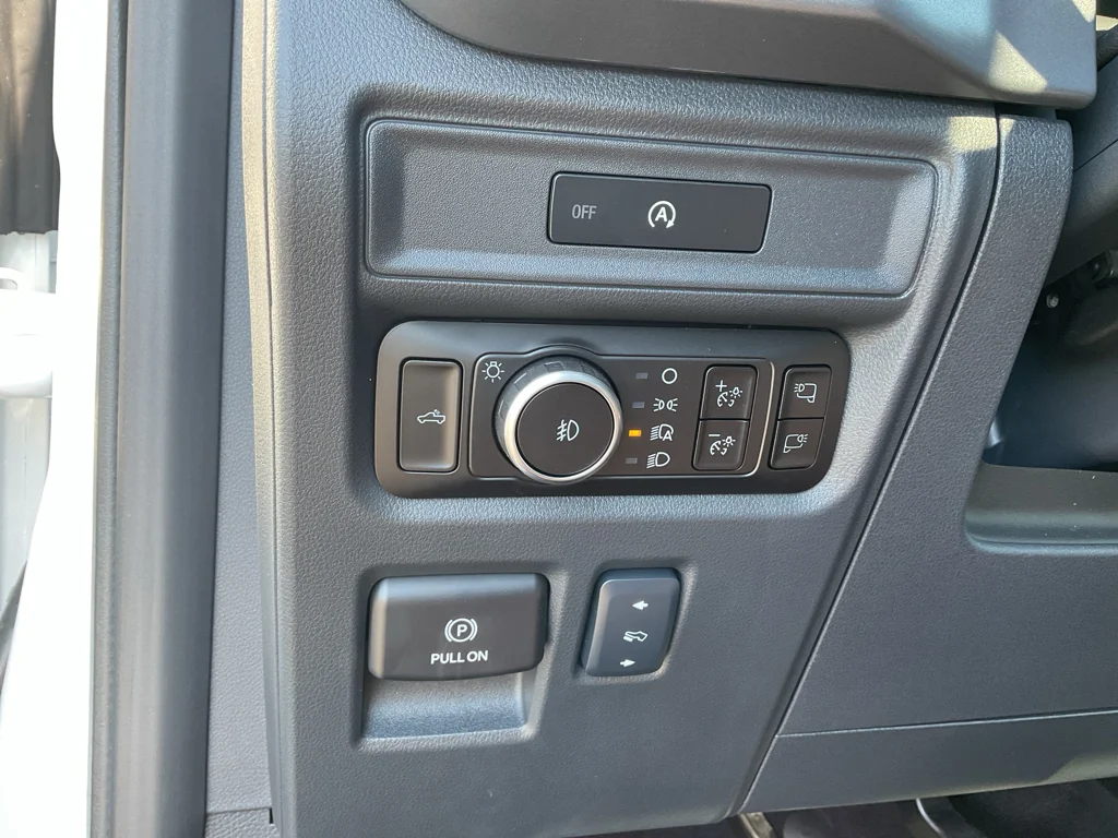 2025 Ford F-150 XLT - Photo 21