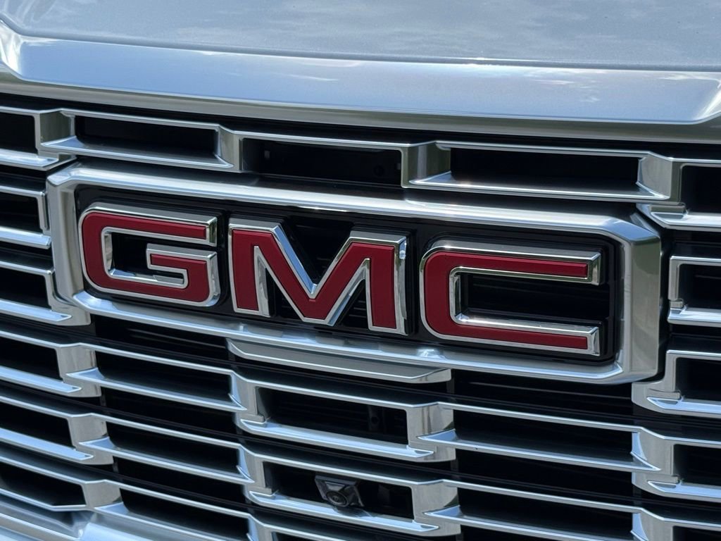 2026 GMC Yukon XL Denali - Photo 7
