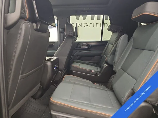 Used 2026 Midnight Pine GMC AT4 image 22