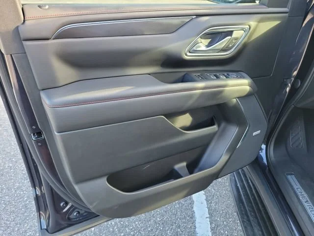 2022 Chevrolet Suburban RST - Photo 22