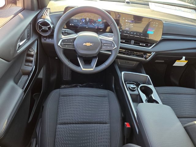 2027 Chevrolet Equinox LT - Photo 8