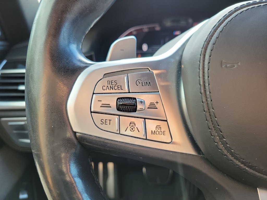 Used 2020 Bemina Gray Amber Effect BMW 750i xDrive image 28