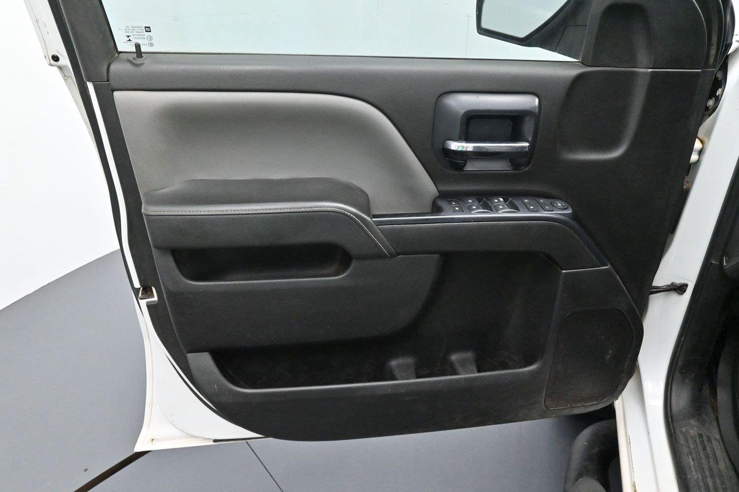 Used 2014 Summit White Chevrolet Work Truck image 10
