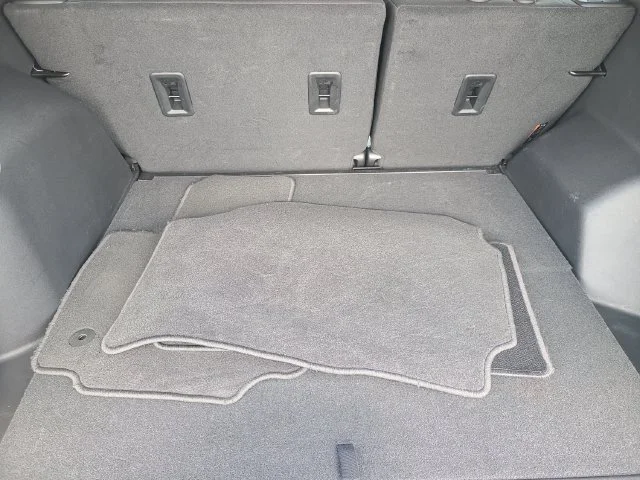 Used 2024 Summit White Chevrolet LS image 9
