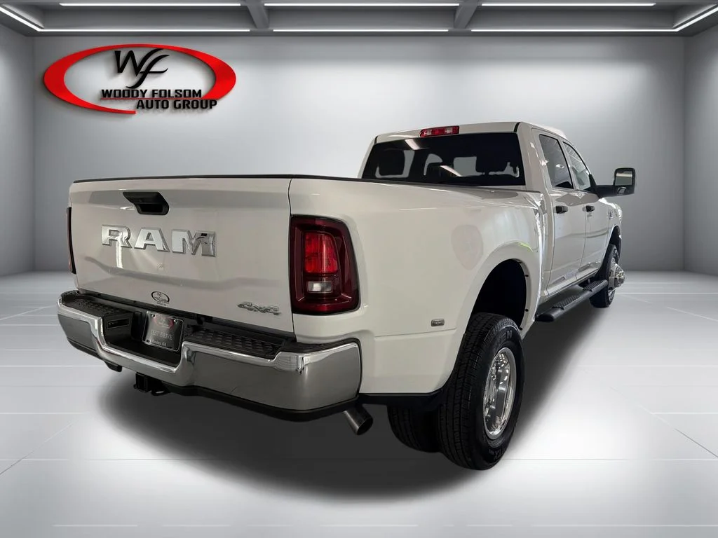 New 2027 Bright White Clear-Coat Exterior Paint RAM Tradesman image 6