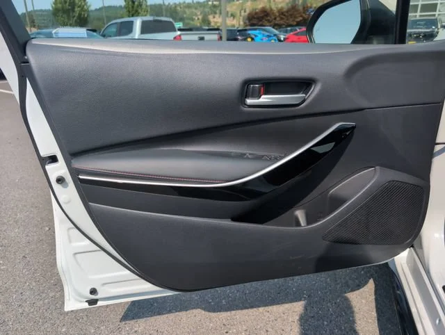 Used 2023 Pearl Toyota XSE image 17