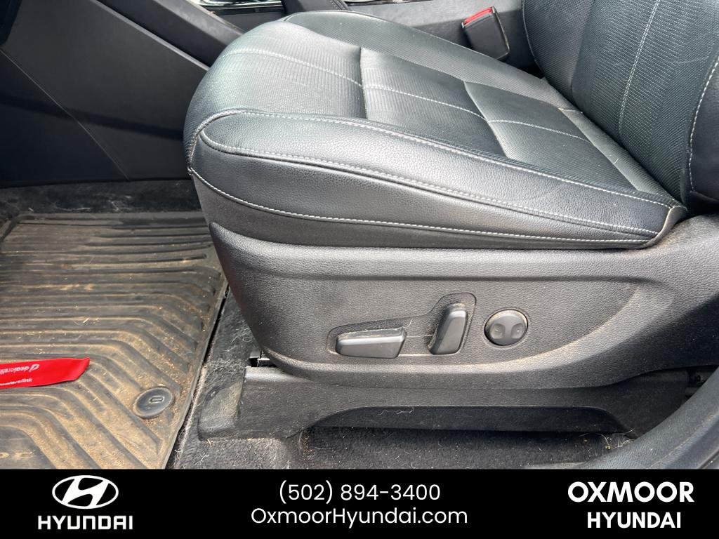 Used 2021 Everlasting Silver Kia EX image 13