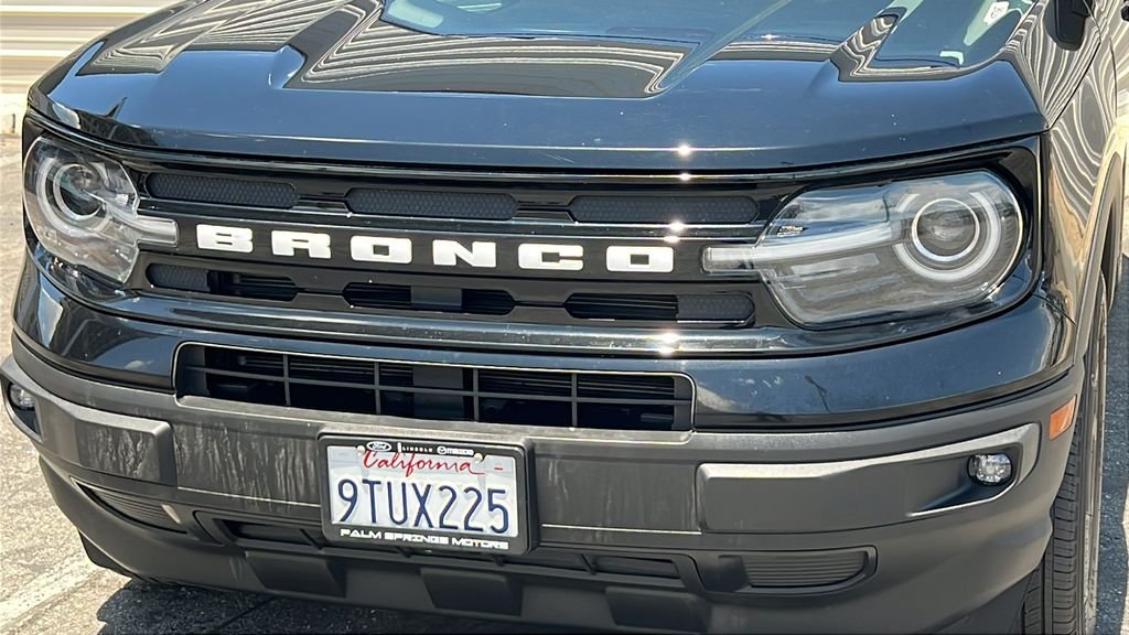 Used 2022 Black Ford Outer Banks image 3