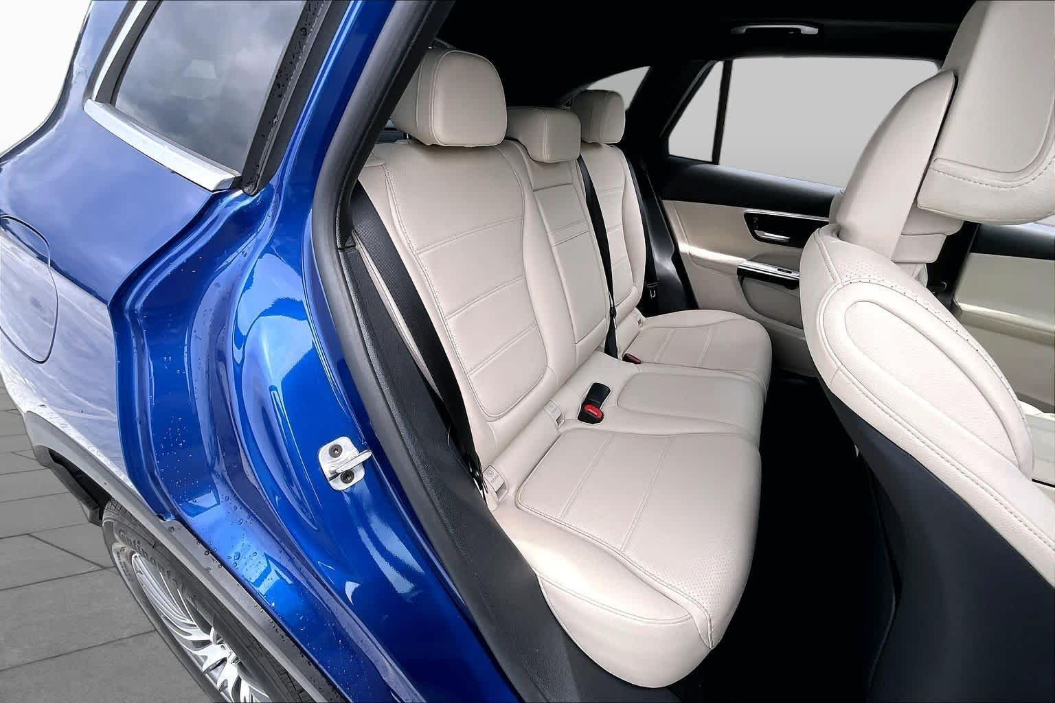 Used 2026 Starling Blue Metallic Mercedes-Benz GLC 300 image 19